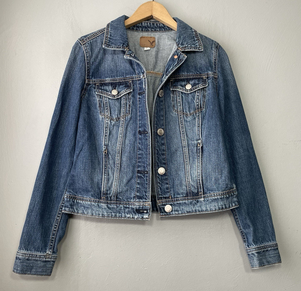 AEO American Eagle Denim Jacket Size Medium Blue Jean Coat Trucker Boho Cropped